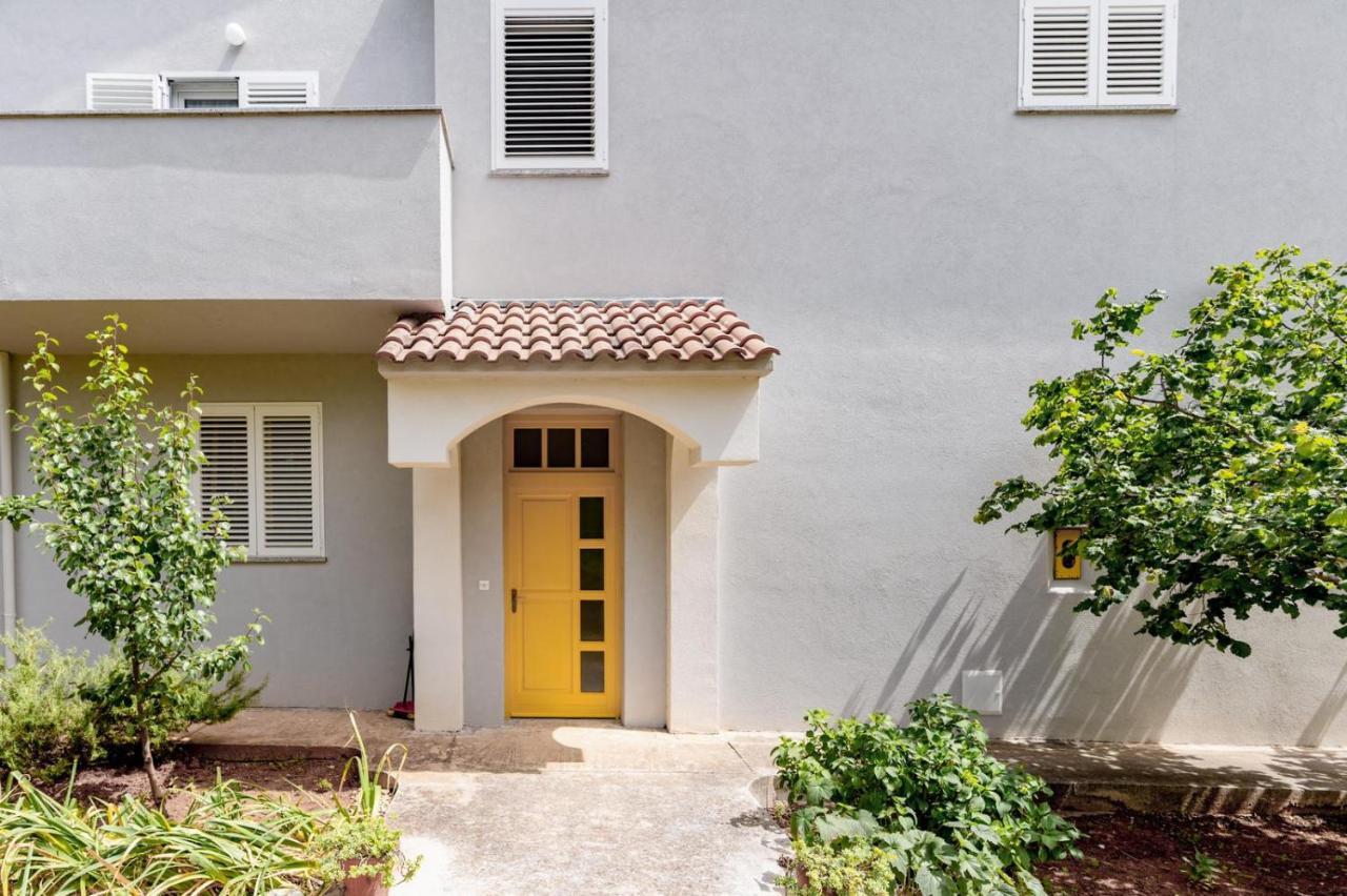 Apartments Happy Sukosan Ngoại thất bức ảnh