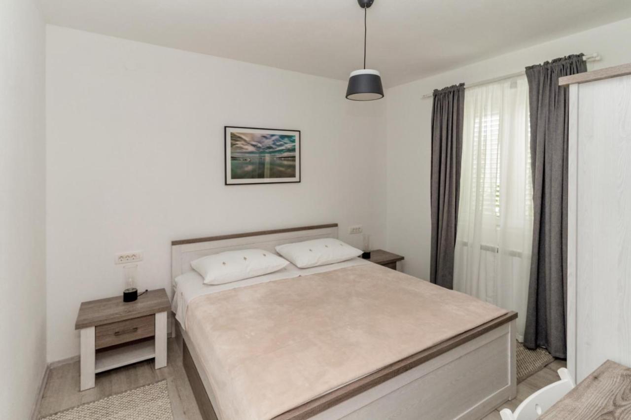 Apartments Happy Sukosan Ngoại thất bức ảnh