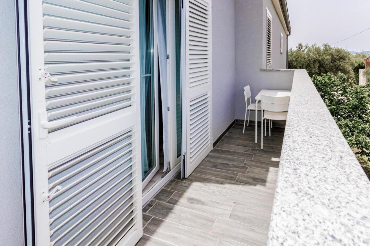 Apartments Happy Sukosan Ngoại thất bức ảnh