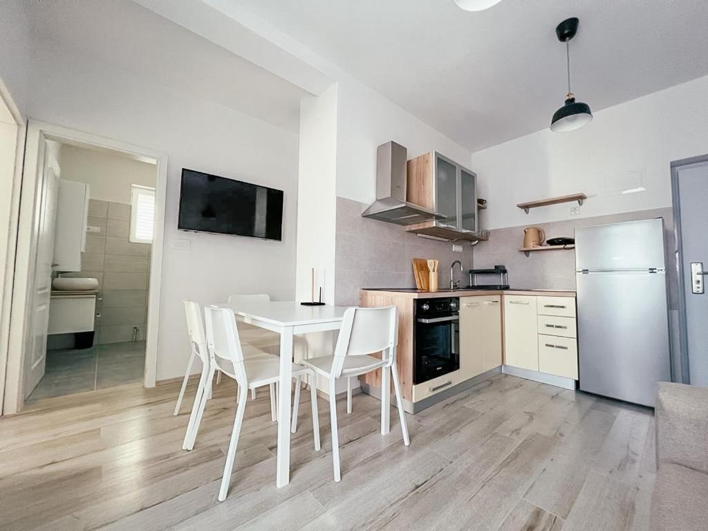 Apartments Happy Sukosan Ngoại thất bức ảnh